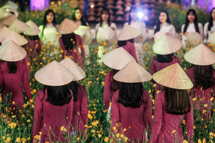 Nội dung: Trong mùa hè nóng bỏng, xu hướng 
