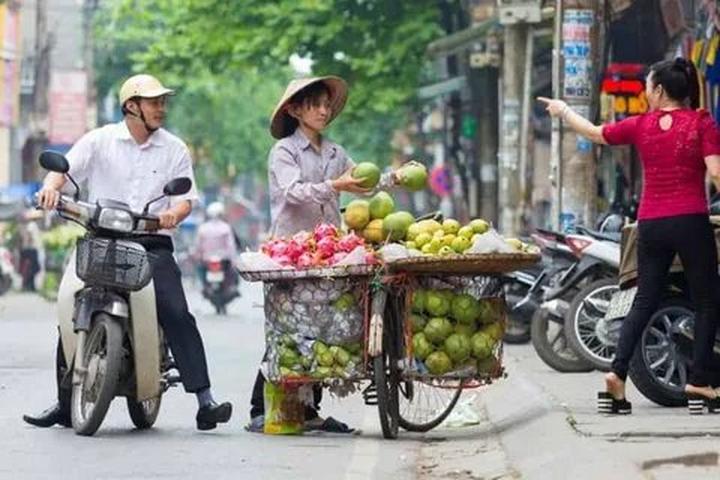 Hotspot Matrix: Biến Mẹ Cua Cốm khen vải trứng Phù thành cơ hội marketing đột phá
