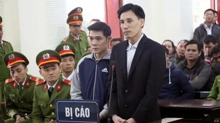 Hotspot Matrix: Biến 4 kiểu chân váy hết thời, thành cơ hội marketing đột phá