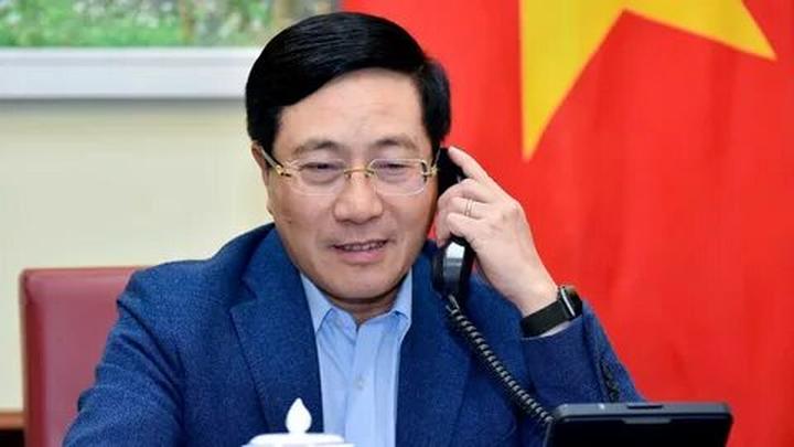 Xu hướng 5 kiểu áo dễ